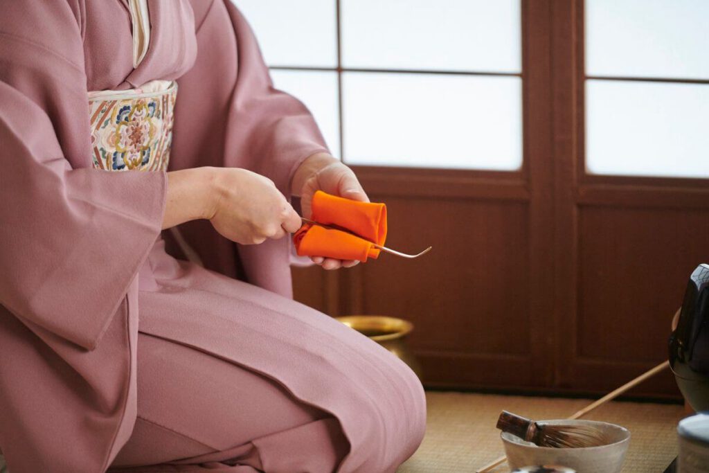 お茶会の着付け・振袖のお支度はKroomにお任せ